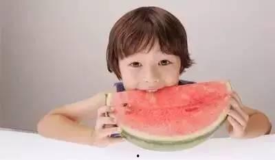 菜菜桶子姐吃瓜,揭秘娱乐圈幕后故事