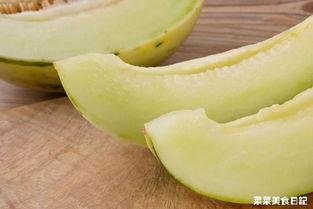 吃冰淇淋吃哈密瓜,冰淇淋与哈密瓜的完美邂逅
