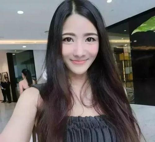 大眼妹河北吃瓜