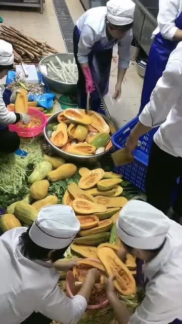 吃瓜食堂,揭秘娱乐圈幕后故事，带你领略明星真实生活  第2张